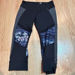 Calia‎ colorblock Capri leggings medium